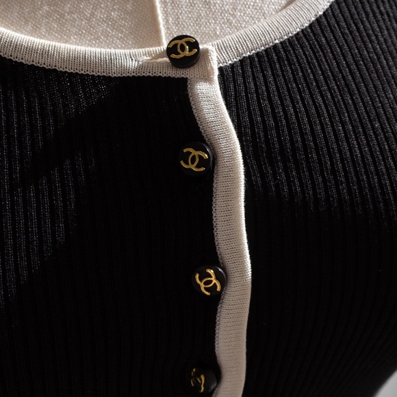 Chanel Spring 1995 Black White 95P Crop Cardigan - Picture 8 of 11